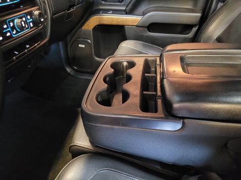Used 2017 Chevrolet Silverado 1500 LTZ w/ Sport Package AWD/4WD image 26