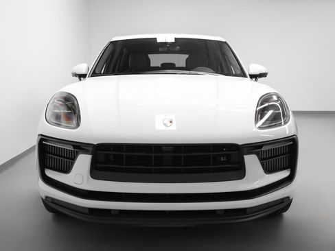 Used 2022 Porsche Macan S AWD/4WD image 8