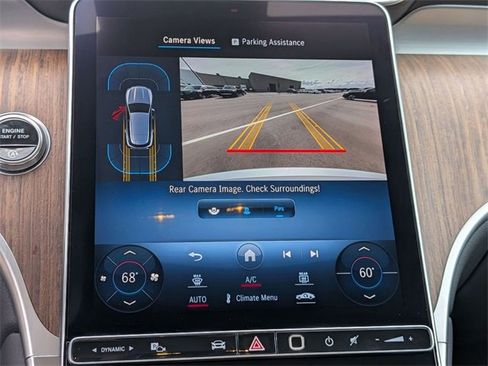 Used 2024 Mercedes-Benz GLC 300 4MATIC image 25