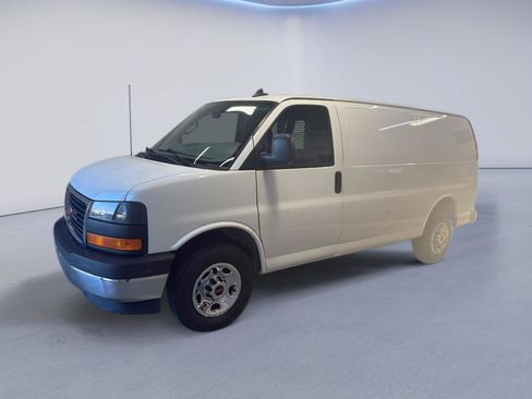 Used 2020 GMC Savana 2500 w/ Driver Convenience Package image 3