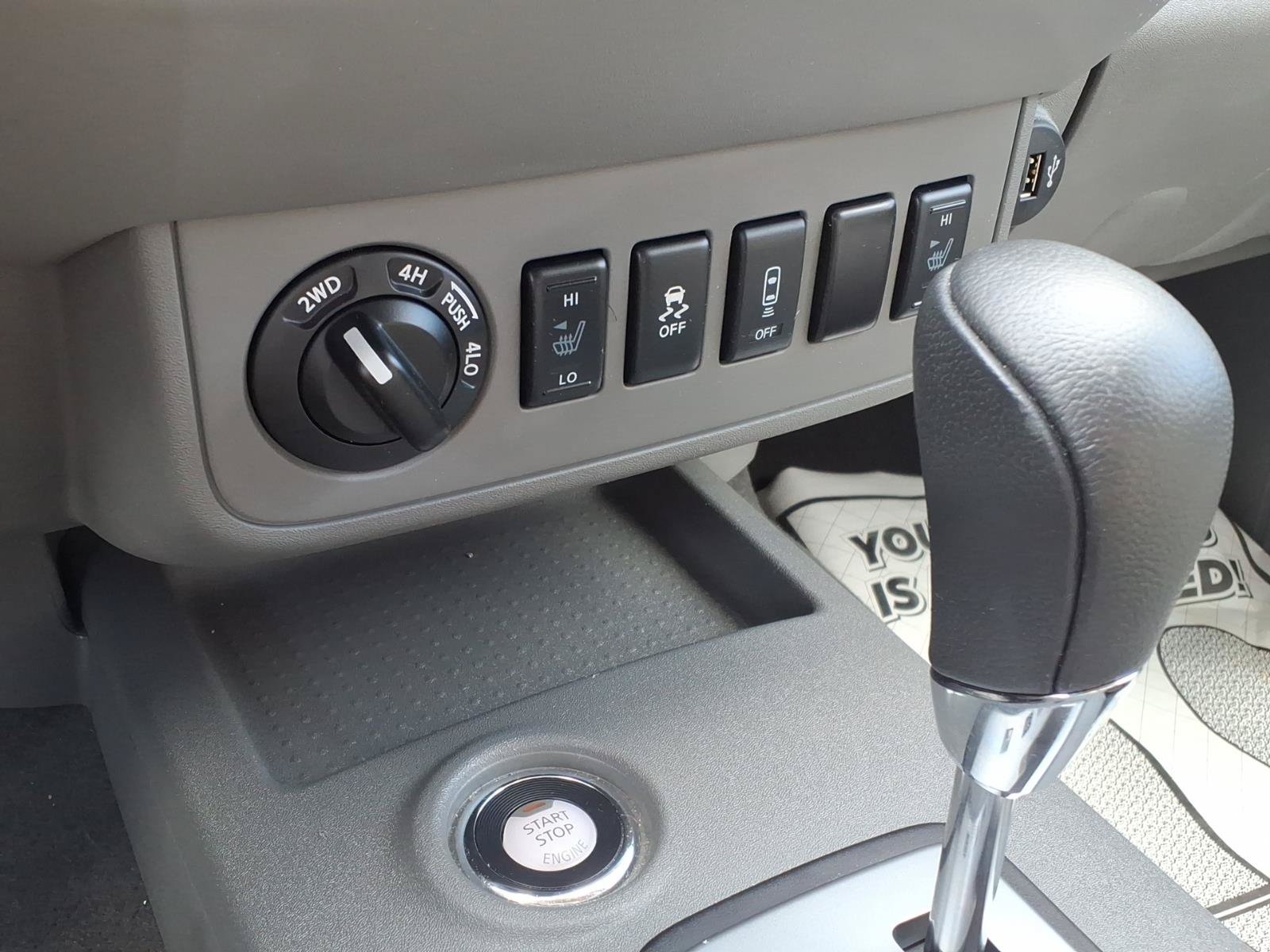 Used 2021 Nissan Frontier SV AWD/4WD image 12