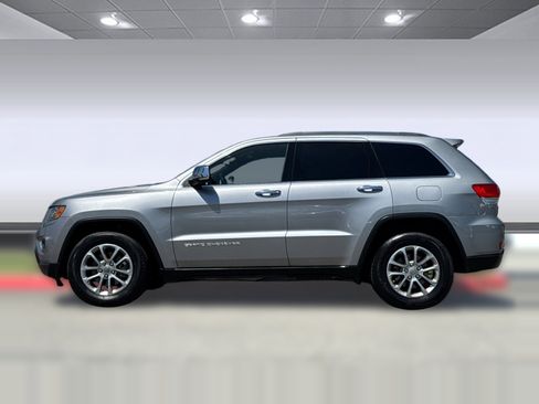 Used 2016 Jeep Grand Cherokee Limited RWD image 2