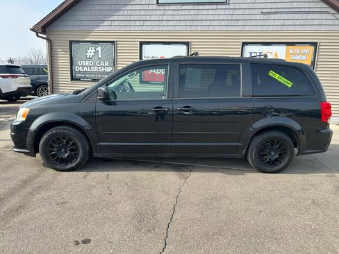 Used 2013 Dodge Grand Caravan SXT image 8
