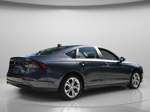 Certified 2025 Honda Accord LX image 6