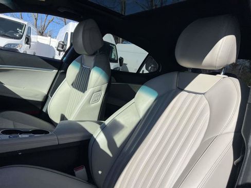 Used 2023 Genesis G70 2.0T w/ Sport Prestige Package image 12