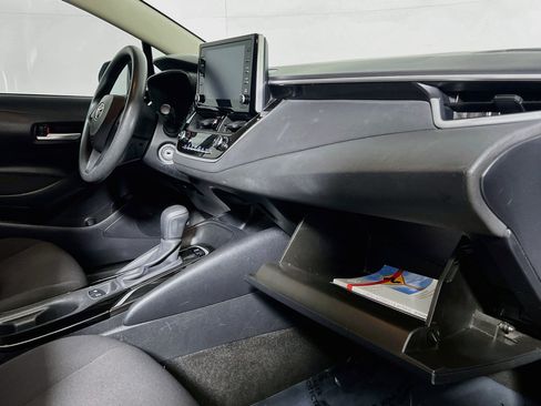 Used 2020 Toyota Corolla LE FWD image 35