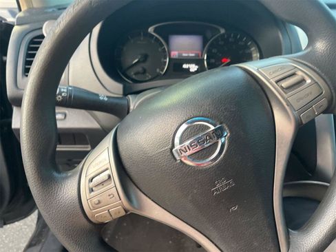 Used 2013 Nissan Altima 2.5 S FWD image 5
