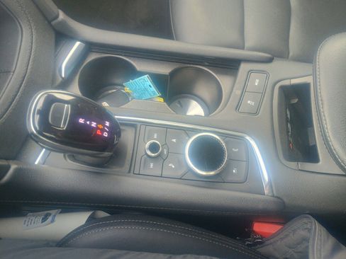 Used 2021 Cadillac XT5 Premium Luxury image 24