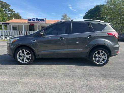 Used 2016 Ford Escape Titanium image 4