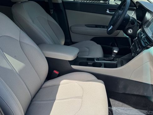 Used 2018 Kia Optima LX FWD image 10