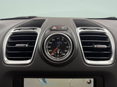 Used 2016 Porsche Boxster image 18