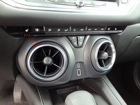 Used 2024 Chevrolet Blazer LT w/ Convenience Package image 31