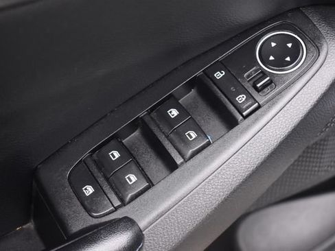 Certified 2021 Kia Seltos S FWD image 19