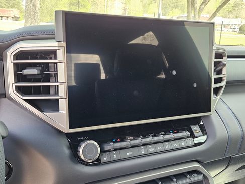 New 2026 Toyota Tundra Platinum AWD/4WD image 15