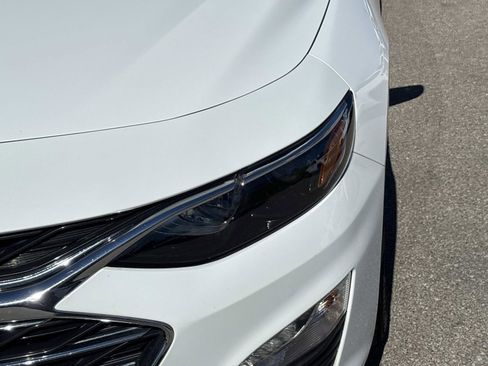 Used 2025 Chevrolet Malibu LT FWD image 11