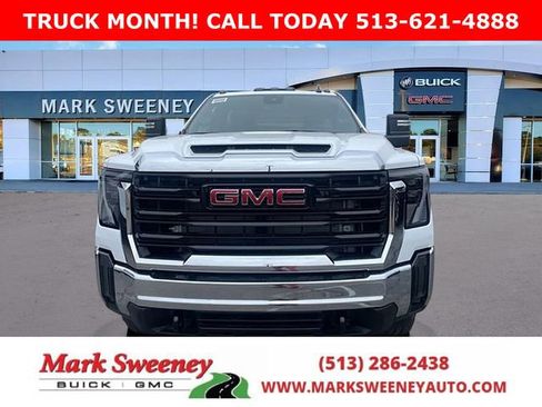 New 2025 GMC Sierra 2500 Pro image 3