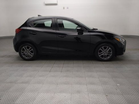 Used 2020 Toyota Yaris LE FWD image 11