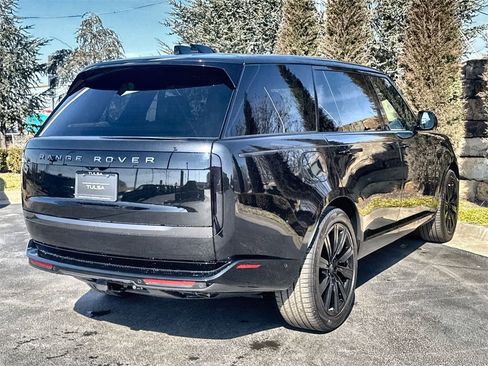 New 2026 Land Rover Range Rover Long Wheelbase SE image 5