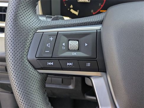 New 2025 Mitsubishi Outlander SE image 17