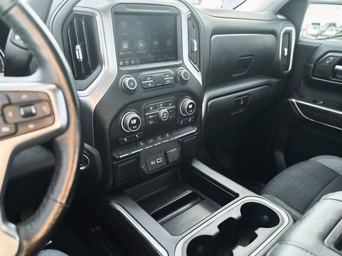 Used 2022 Chevrolet Silverado 1500 RST w/ Z71 Off-Road Package AWD/4WD image 32