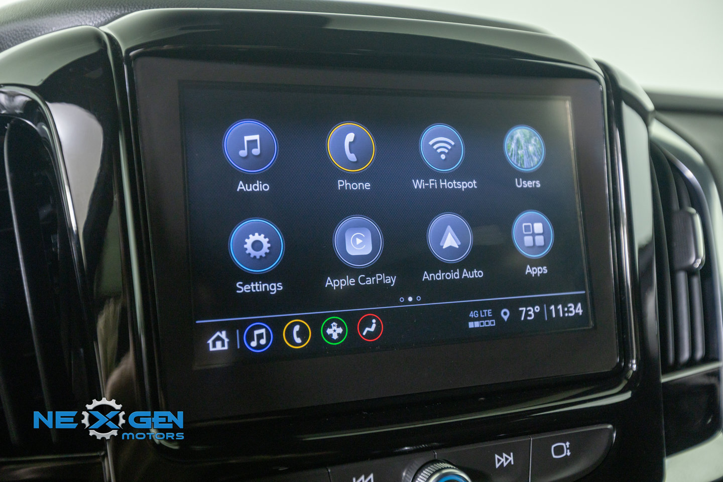 Used 2023 Chevrolet Traverse LT w/ LPO, Floor Liner Package AWD/4WD image 19