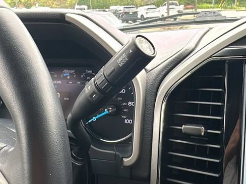Certified 2022 Ford F350 Lariat w/ Lariat Ultimate Package AWD/4WD image 30