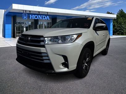 Used 2019 Toyota Highlander LE