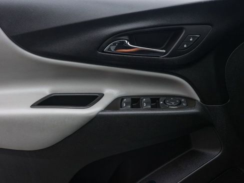 Used 2024 Chevrolet Equinox LT image 31