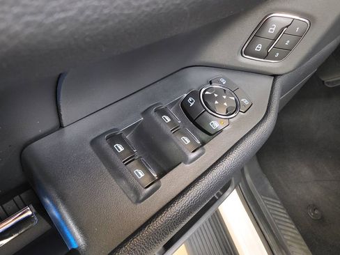 Used 2024 Ford Expedition XLT AWD/4WD image 13