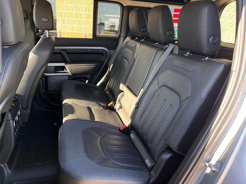 Used 2020 Land Rover Defender 110 S image 19