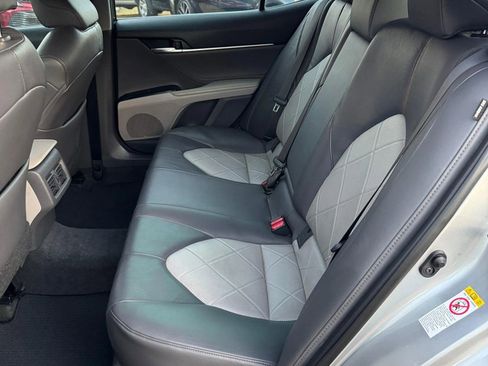 Used 2018 Toyota Camry XLE w/ Protection Package (Q2) FWD image 12