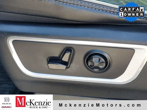 Used 2019 RAM 1500 Laramie AWD/4WD image 8