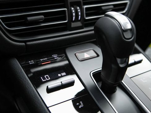 New 2026 Porsche Macan GTS AWD/4WD image 28