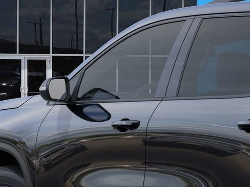 New 2026 Chevrolet Traverse LT w/ Midnight/Sport Edition image 12