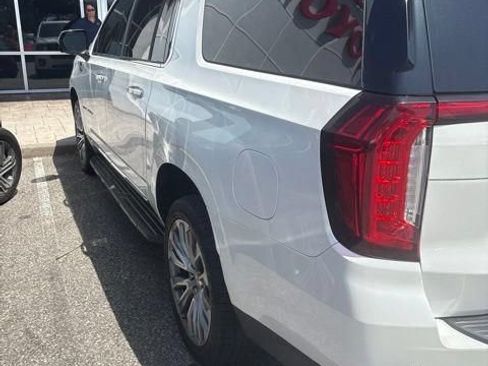 Used 2021 GMC Yukon XL Denali w/ LPO, Illumination Package RWD image 4