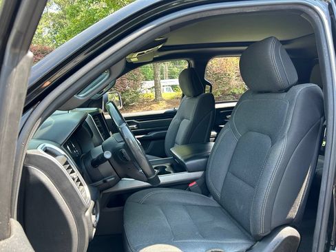Used 2019 RAM 1500 Big Horn AWD/4WD image 37