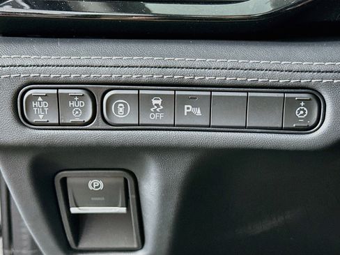 Used 2023 Acura MDX SH-AWD w/ Advance Package image 17