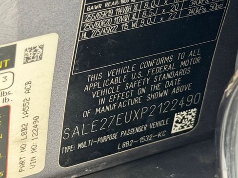 Used 2023 Land Rover Defender 110 X-Dynamic SE image 20