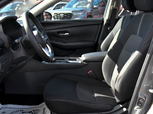 Used 2024 Nissan Sentra SV FWD image 16