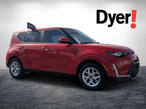 Certified 2024 Kia Soul LX w/ Option Group 015 FWD image 1