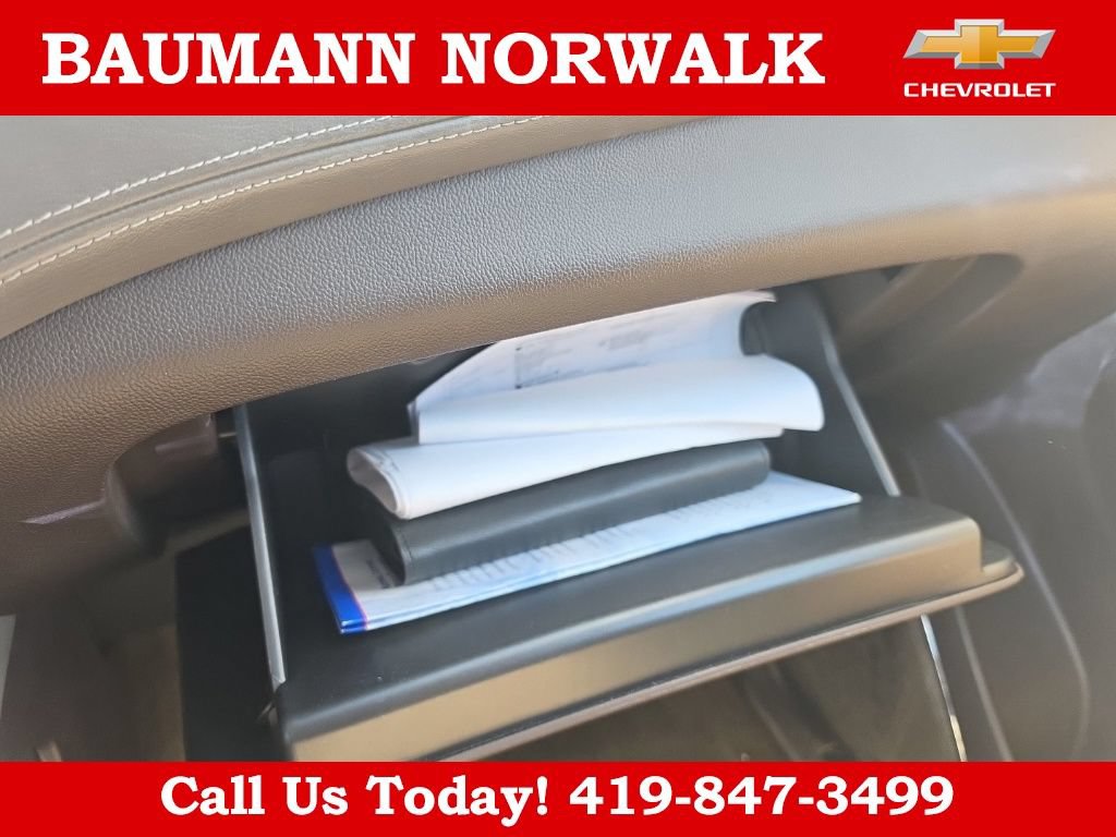 Used 2017 GMC Yukon XL Denali w/ Open Road Package AWD/4WD image 54
