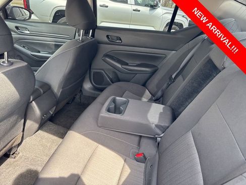 Used 2024 Nissan Altima 2.5 SV image 8