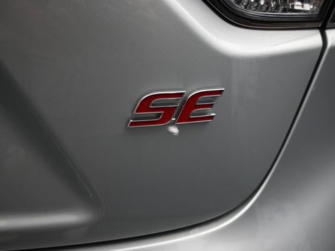 Used 2022 Toyota Corolla SE FWD image 11