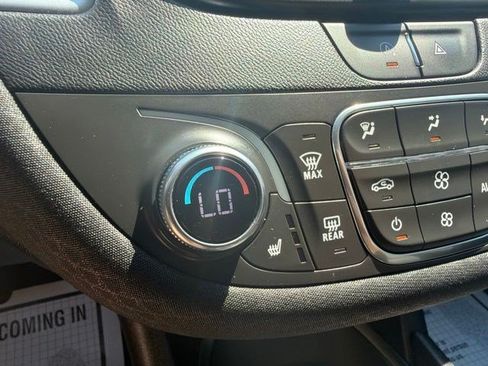 Used 2024 Chevrolet Malibu LT FWD image 29