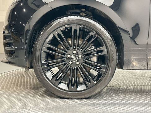 Certified 2026 Land Rover Range Rover Velar Dynamic SE AWD/4WD image 17