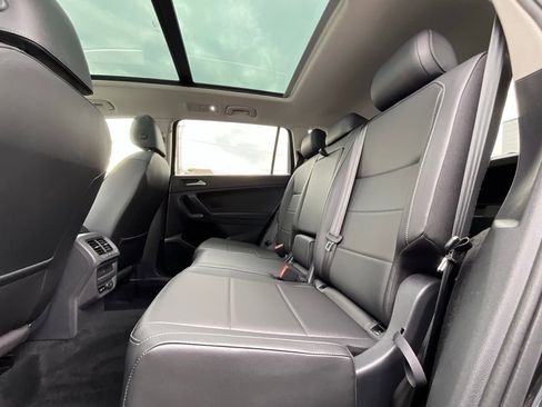 Used 2019 Volkswagen Tiguan SE image 13