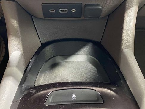 Used 2023 Chevrolet Malibu LS FWD image 31