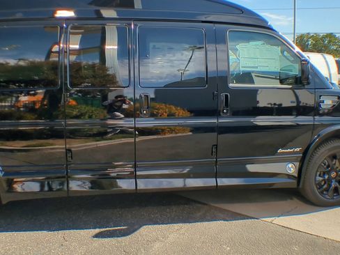 New 2025 GMC Savana 2500 Extended w/ Driver Convenience Package RWD image 68