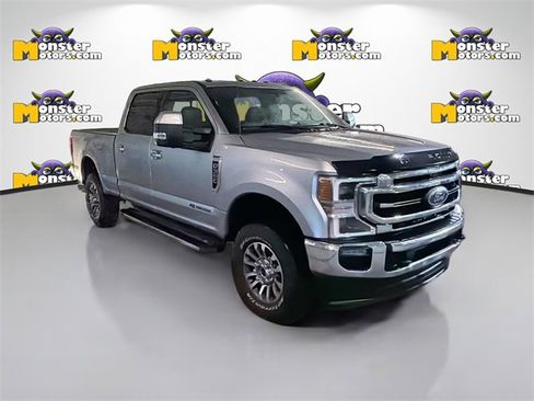 Used 2022 Ford F350 Lariat w/ Lariat Ultimate Package image 3