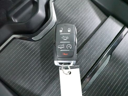 Used 2022 RAM 1500 Limited AWD/4WD image 21